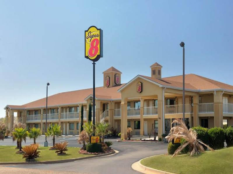 Hotel Super 8 By Wyndham Pratt Exterior foto